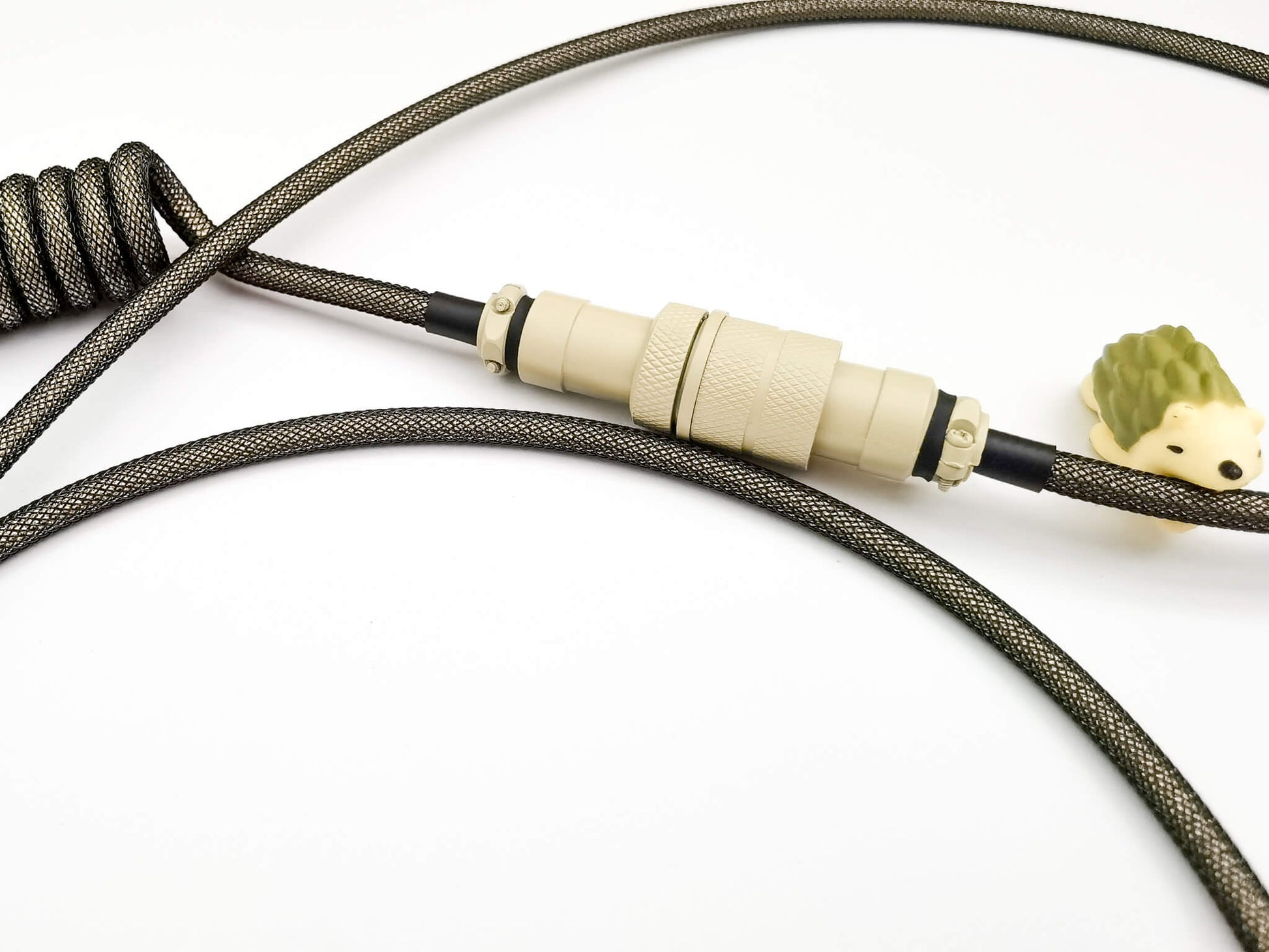 beige mechanical keyboard cable